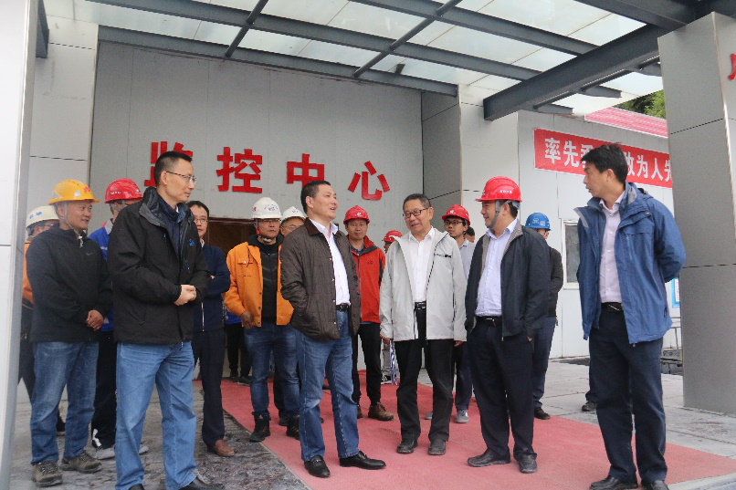 省交通投資集團(tuán)黨委副書記、副董事長(zhǎng)、總經(jīng)理 周黎明赴九綿高速LJ9項(xiàng)目檢查指導(dǎo)工作